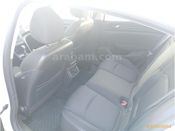 Sahibinden Renault Megane 1.5 Blue DCI Touch 2020 Model