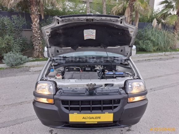 ALİ GALERİDEN KLİMALI 2006 MODEL FİAT DOBLO