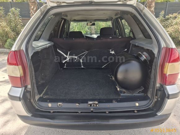 ALİ GALERİDEN 2000 MODEL 1.4 EL KLİMALI