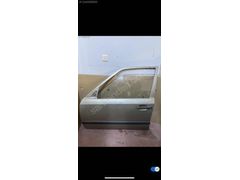 Mercedes-W124 sol ön kapı , cam üzerinde