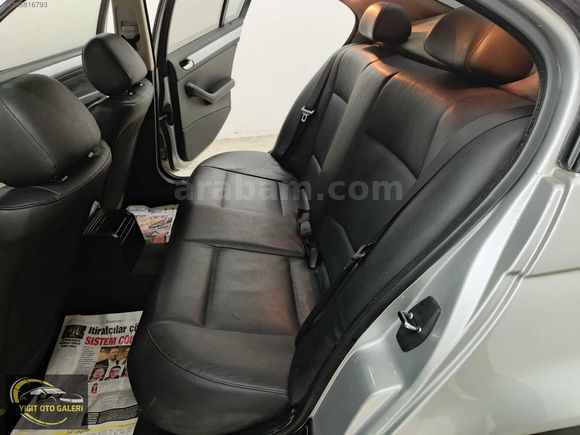 2003 MODEL HATASIZ EN DOLU PAKET SANRUFLU KLİMALI