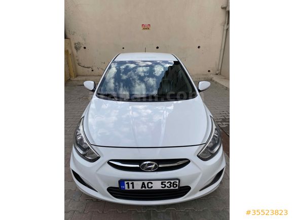 Sahibinden Hyundai Accent Blue 1.6 CRDI Mode 2015 Model 