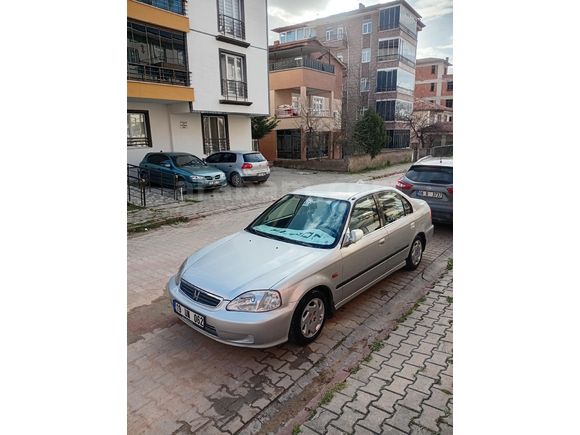 Sahibinden Honda Civic 1.6 i ES 2000 Model