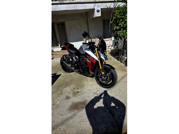 Suzuki GSX-S 1000 made in japan 