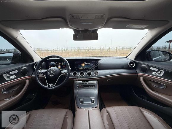MERCEDES BENZ E300D 4MATİC YETKİLİ SERVİS BAKİMLİ