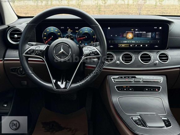 MERCEDES BENZ E300D 4MATİC YETKİLİ SERVİS BAKİMLİ