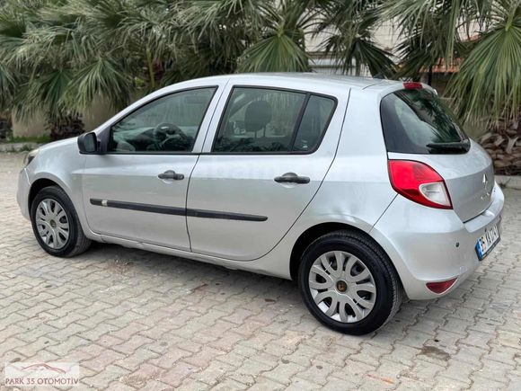 PARK35'DEN 2011 MODEL RENAULT CLIO 1.5 DCİ DİZEL AUTHENTİQUE