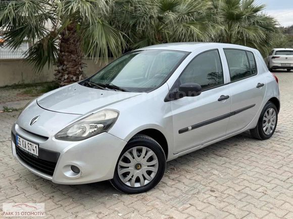 PARK35'DEN 2011 MODEL RENAULT CLIO 1.5 DCİ DİZEL AUTHENTİQUE