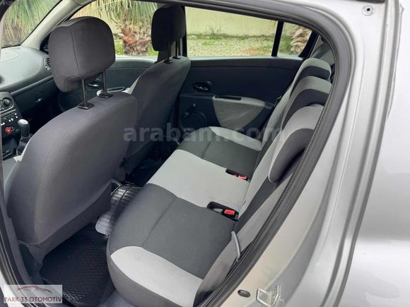 PARK35'DEN 2011 MODEL RENAULT CLIO 1.5 DCİ DİZEL AUTHENTİQUE