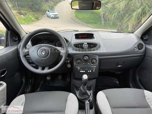 PARK35'DEN 2011 MODEL RENAULT CLIO 1.5 DCİ DİZEL AUTHENTİQUE