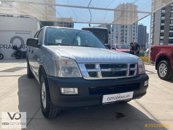 ISUZU KIA BAYISİ MERSİNDEN ISUZU DMAX ÇİFT KABİN