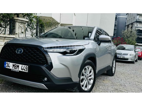 ÖĞRETMENDEN 2023 MODEL TOYOTA COROLLA CROSS FLAME PAKET