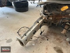 FORD COURİER SAĞ SOL ÖN ŞASE ORİJİNAL ÇİKMA NOKTA OTOMOTİV