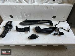 FORD COURİER SÜRGÜLÜ KAPI MENTEŞELERİ ORİJİNAL ÇIKMA