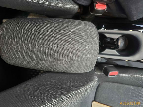 Sahibinden Toyota Corolla 1.5 Dream 2023 Model 