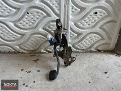 FORD COURİER DEBRİYAJ FREN PEDALI ÇIKMA ORİJİNAL NOKTA OTO