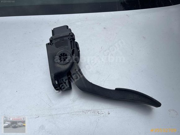 FORD COURİER GAZ PEDALI