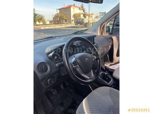 Sahibinden Ford Tourneo Courier 1.5 TDCi Titanium Plus 2018 Model