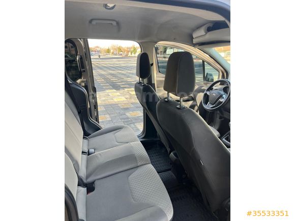 Sahibinden Ford Tourneo Courier 1.5 TDCi Titanium Plus 2018 Model