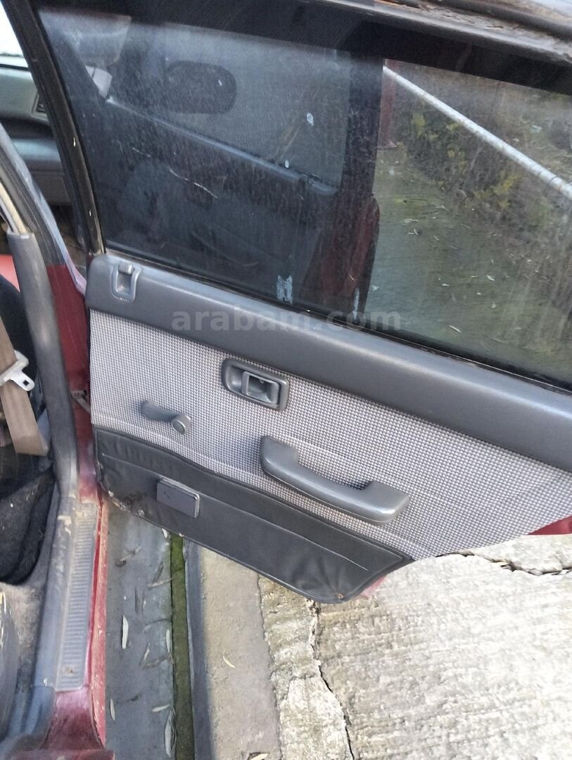 Sahibinden Daihatsu Applause 1.6 Li 1991 Model Trabzon 250.000 km Kırmızı 7