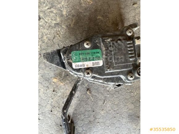 Renault master 2 gaz pedalı 7700314525