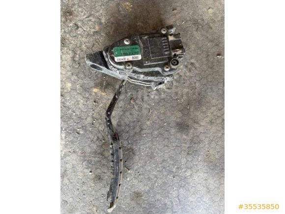 Renault master 2 gaz pedalı 7700314525