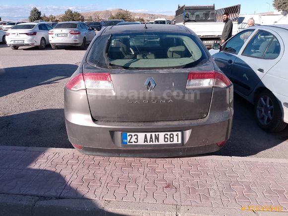 Sahibinden Renault Laguna 1.5 dCi Dynamique 2010 Model  298.000 km Gri (Gümüş)
