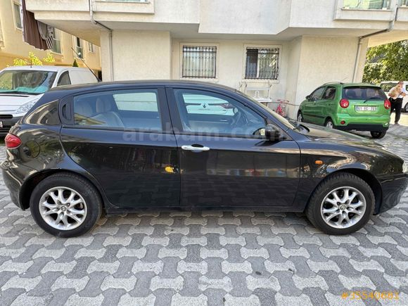 ACİLL ikinci Sahibinden temiz  Alfa Romeo 147 1.6 TS Progression 2004 Model 
