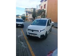 Sahibinden Citroen Berlingo 1.5 BlueHDI Feel Bold 2024 Model