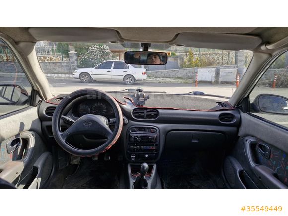 Sahibinden Hyundai Accent 1.3 LX 2000 Model  250000 km Beyaz