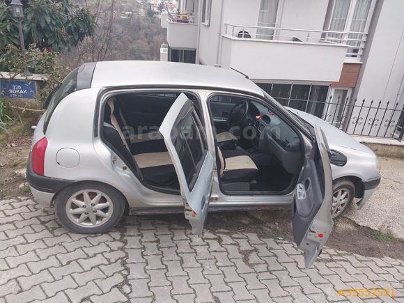 Sahibinden Renault Clio 1.6 RXT 2000 Model