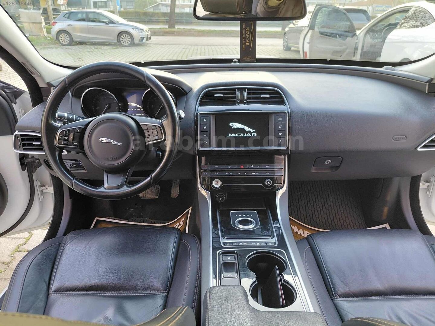 Galeriden Jaguar XE 2.0 Prestige 2015 Model Bursa 172.000 km Beyaz 3