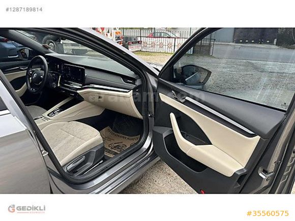 GEDİKLİ OTOMOTİV'DEN 2023 SKODA OCTAVİA 1.5 E-TECH PREMİUM TEMİZ