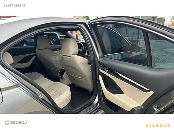 GEDİKLİ OTOMOTİV'DEN 2023 SKODA OCTAVİA 1.5 E-TECH PREMİUM TEMİZ