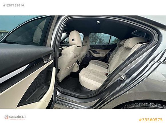 GEDİKLİ OTOMOTİV'DEN 2023 SKODA OCTAVİA 1.5 E-TECH PREMİUM TEMİZ