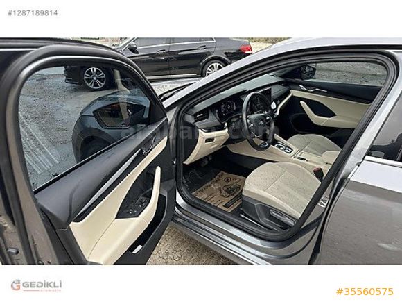 GEDİKLİ OTOMOTİV'DEN 2023 SKODA OCTAVİA 1.5 E-TECH PREMİUM TEMİZ
