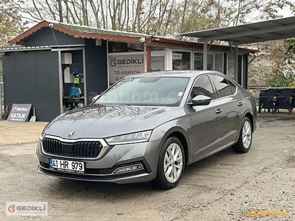 GEDİKLİ OTOMOTİV'DEN 2023 SKODA OCTAVİA 1.5 E-TECH PREMİUM TEMİZ