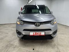 LİDER'DEN SADECE 3.900KM DE HATASIZ EMSALSİZ TOYOTA PROACE CITY