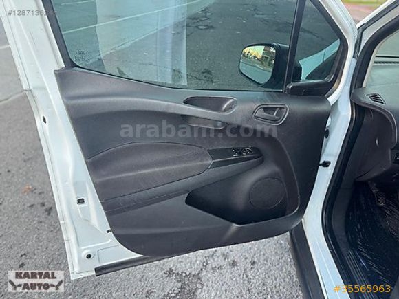 %20 FATURALI 2022 MDL 1.5 TDCİ KLIMALI PANEL COURİER