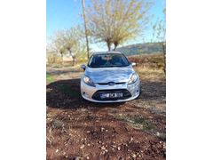 Sahibinden Ford Fiesta 1.4 TDCi Trend 2011 Model  257.000 km Gri (Gümüş)