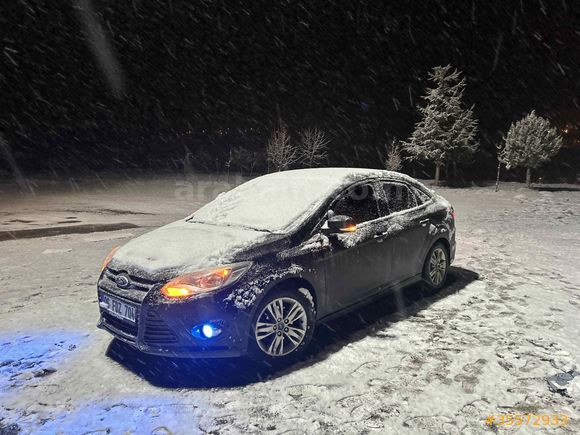 Sahibinden Ford Focus 1.6 Ti-VCT Style 2013 Model 