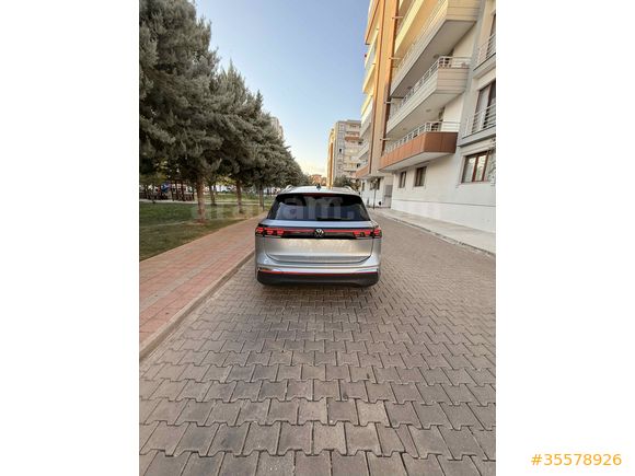 Volkswagen Tiguan 1.5 E-TSI Elegance 2024 Model 