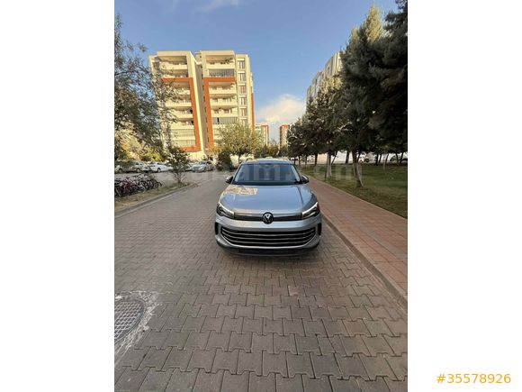 Volkswagen Tiguan 1.5 E-TSI Elegance 2024 Model 