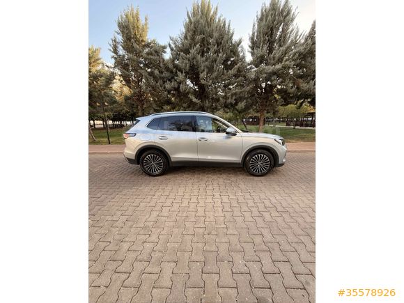 Volkswagen Tiguan 1.5 E-TSI Elegance 2024 Model 