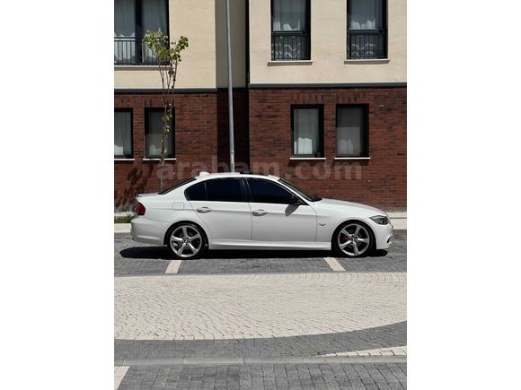 DÜŞÜK KİLOMETRE  BAKIMLI E90 3.20D