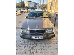 Sahibinden Mercedes - Benz 200 D 1992 Model orjinal efsane. yıldızları üstünde. İSTETMESİ FABRİKA ÇIKIŞLI ORJİNAL.