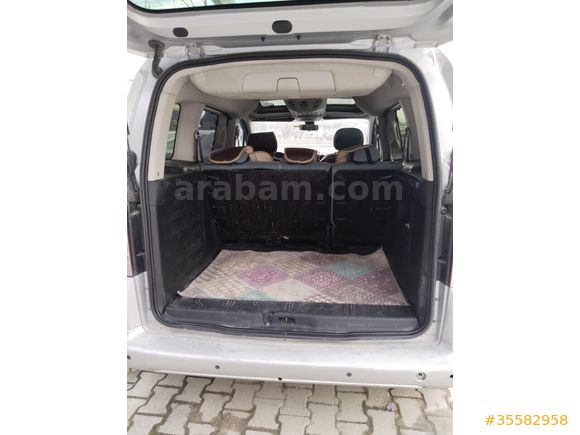Galeriden Citroen Berlingo 1.6 HDi Multispace 2012 Model Hatay
