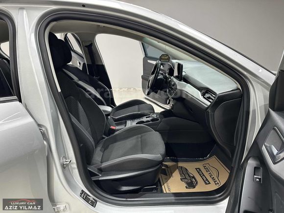 AZİZ YILMAZ'DAN 2020 FORD FOCUS 1.5 TDCI TİTANİUM