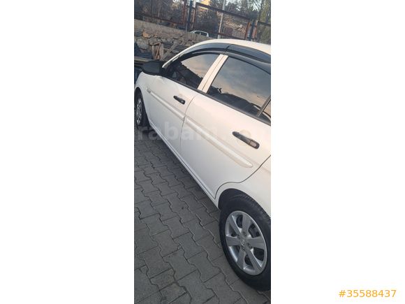 Sahibinden Hyundai Accent Era 1.5 CRDi-VGT Team 2011 Model