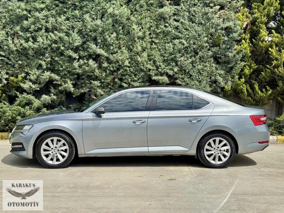 İLK SAHİBİNDEN 2020 MODEL 1.5 TSİ ACT ELİTE CAMTAVAN ÖZELDONANIM